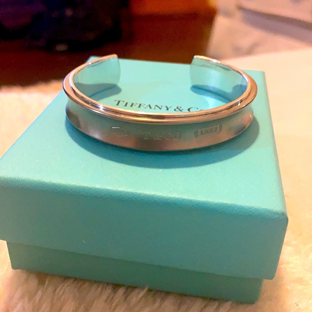 Tiffany & Co 1837 Cuff Bracelet in Sterling silver and Titanium Unisex.